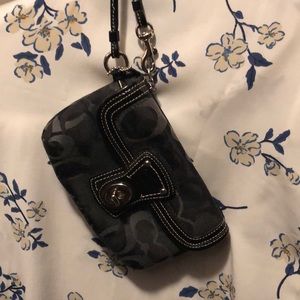 Wristlet
